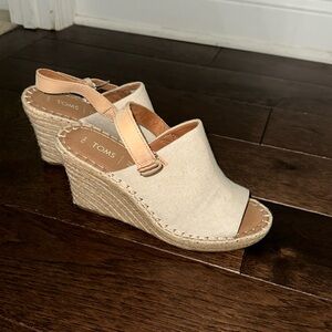 Tom’s Monica Wedge Heel
